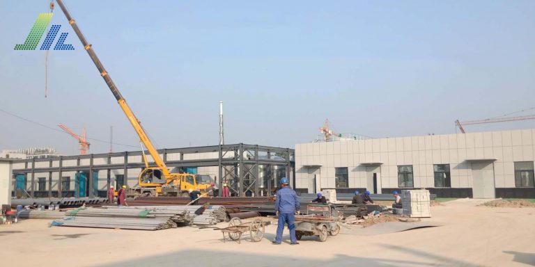 Overcoming difficulties and starting a business against the wind