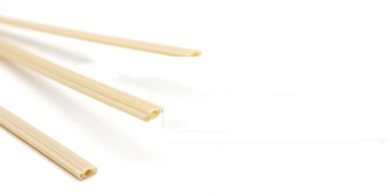 Application of PEEK three-lumen tube in radiofrequency ablation surgical instruments