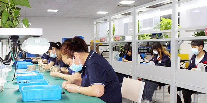 Cohesion achieves team cohesion and promotes development
